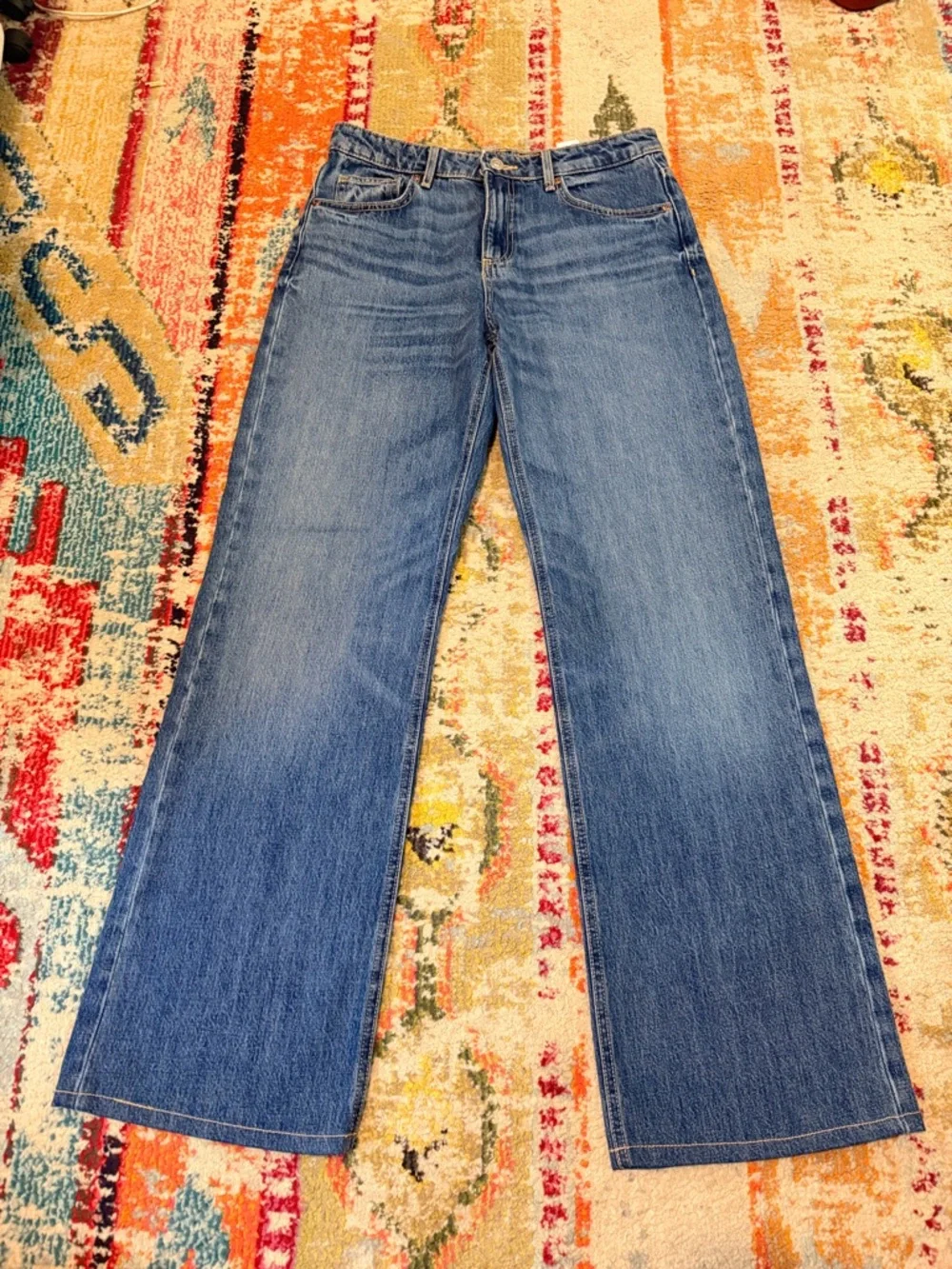 ZARA Women’s Blue Wide-Leg Low Rise Jeans. Size US 4